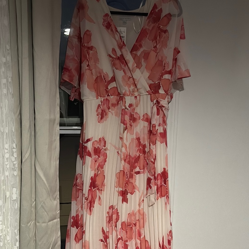 Sandra Darren Orange and Red Pleated Maxi Dress with Flutter Sleeves